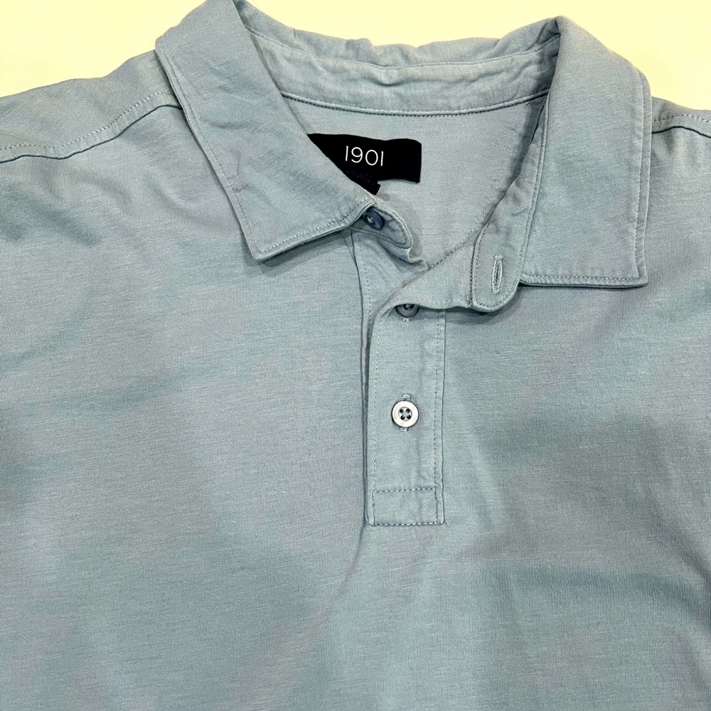 Men’s polo.